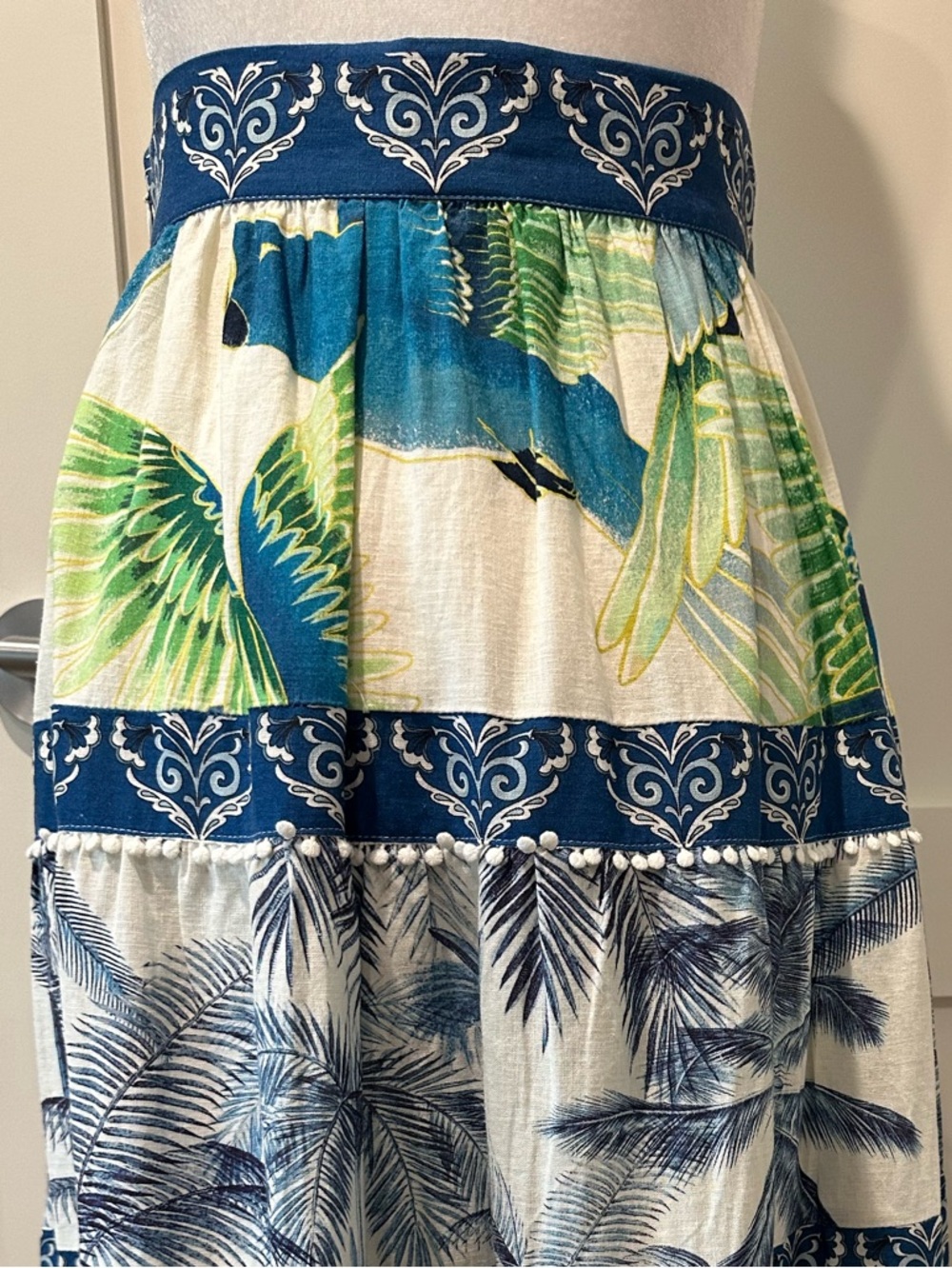 Farm Rio size XS tiered midi skirt in tropical prints - Picture 8 of 14